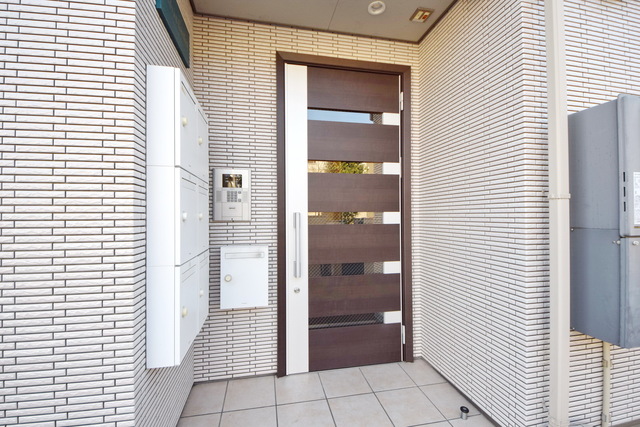 エントランス　～行ってきまーす～