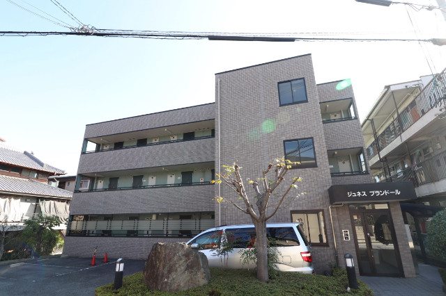 建物外観　きれいな外観です