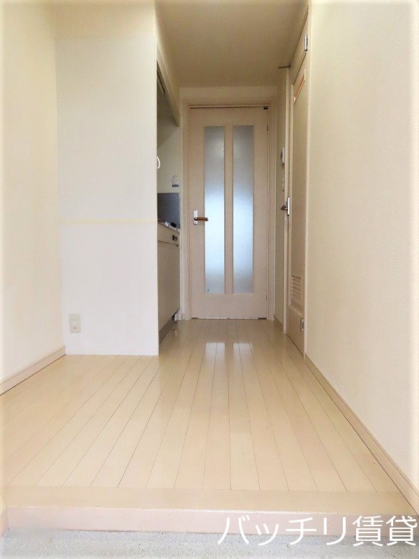 玄関　別号室イメージの為、現状を優先致します。