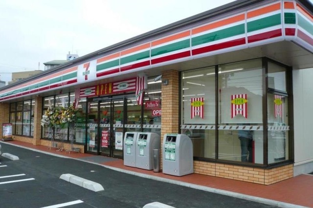 コンビニ　セブンイレブン神戸日向2丁目店（コンビニ）まで428m