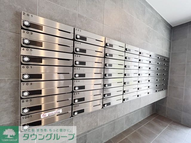 ロビー　メールボックス
