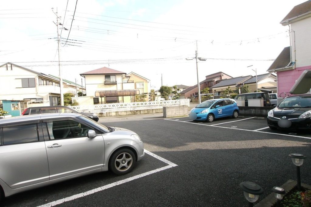 駐車場　駐車場