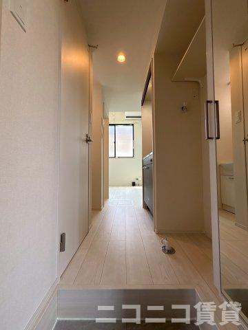 玄関　別号室イメージの為、現状を優先致します。