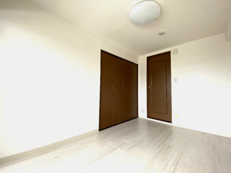 その他部屋・スペース　白を基調にした明るいお部屋です。