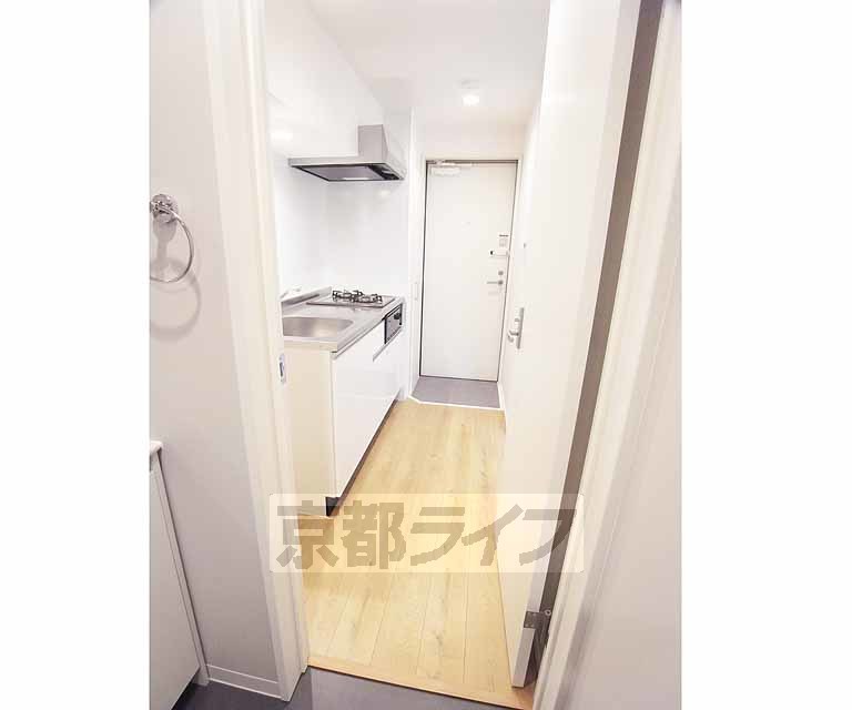 その他部屋・スペース　明るい廊下です