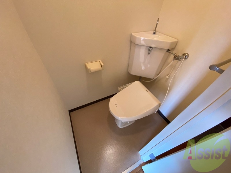 トイレ　ウォシュレット機能がついたトイレ。安心して使用できますね。