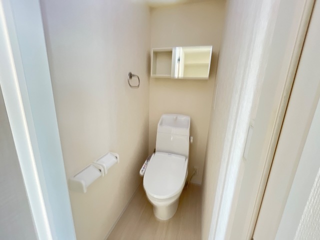 トイレ　トイレもきれいです