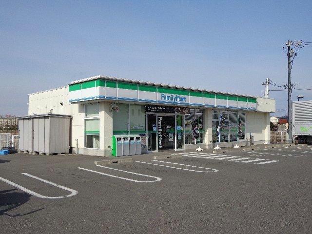 コンビニ　ファミリーマート春日井大手町店（コンビニ）まで389m