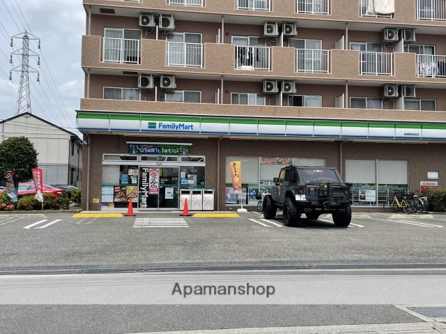 コンビニ　ファミリーマート（コンビニ）まで281m