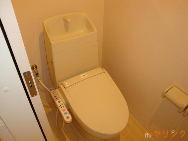 トイレ　シャワー付トイレ