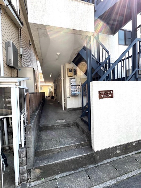 エントランス　建物入口