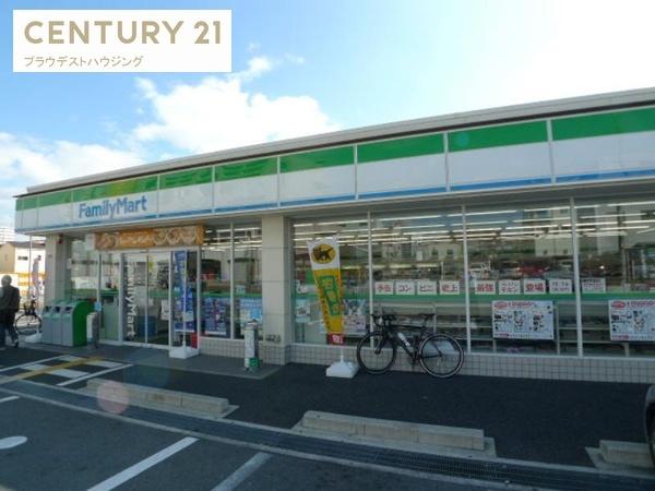 コンビニ　ファミリーマート放出東店（コンビニ）まで421m