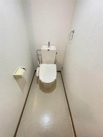 トイレ　シンプルで使いやすいトイレです