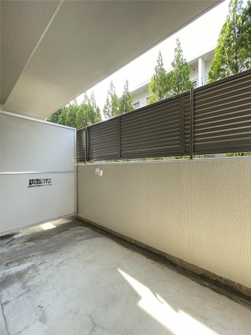 バルコニー　落ち着いた時間を過ごせるバルコニーです