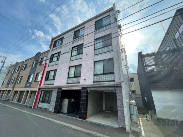 建物外観　札幌市東区北１６条東「ＬａｒｃｏＢａｌｅｎｏＮ１６」