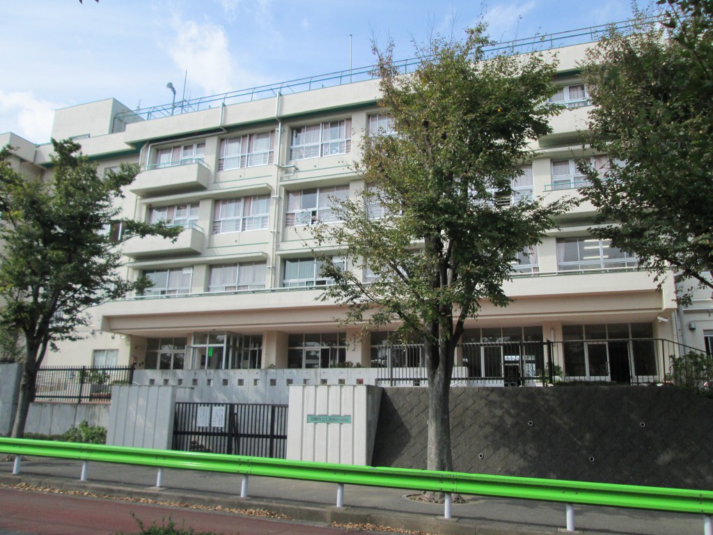 小学校　七生緑小学校（小学校）まで2878m
