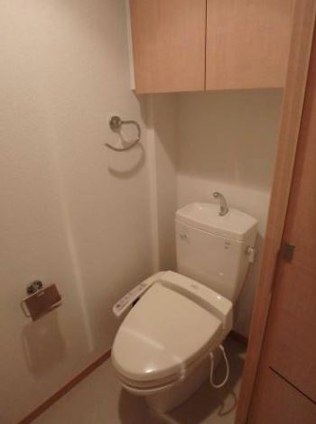 トイレ　同タイプ部屋　参考写真