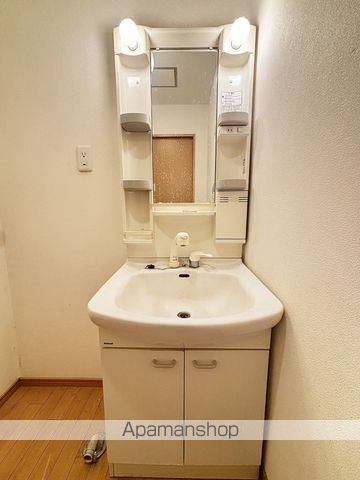 ＪＲ東海道本線 焼津駅 バス乗車時間：14分 最寄りバス停で下車 徒歩11分 2階建 築19年の内装写真