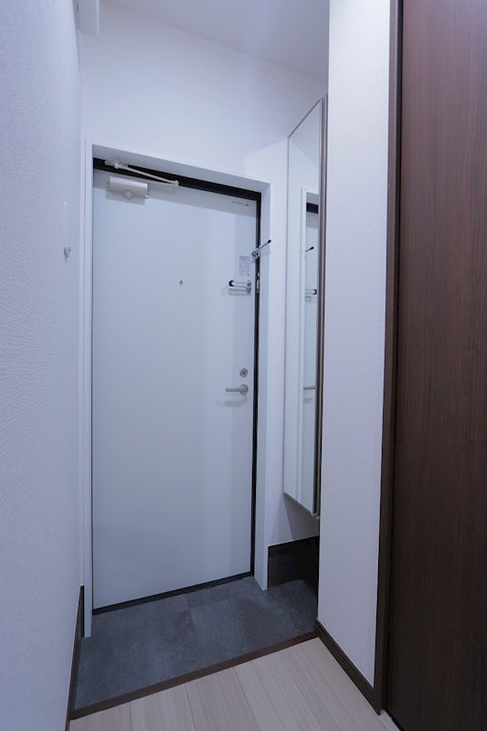 東京メトロ東西線 行徳駅 徒歩13分 2階建 築1年の玄関写真
