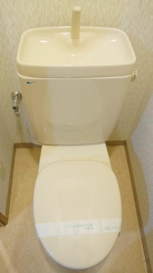 トイレ　コンパクトで使いやすいトイレです