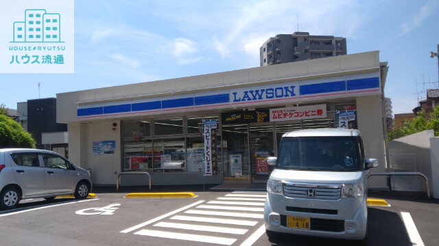 コンビニ　ローソン長崎本原町店（コンビニ）まで302m