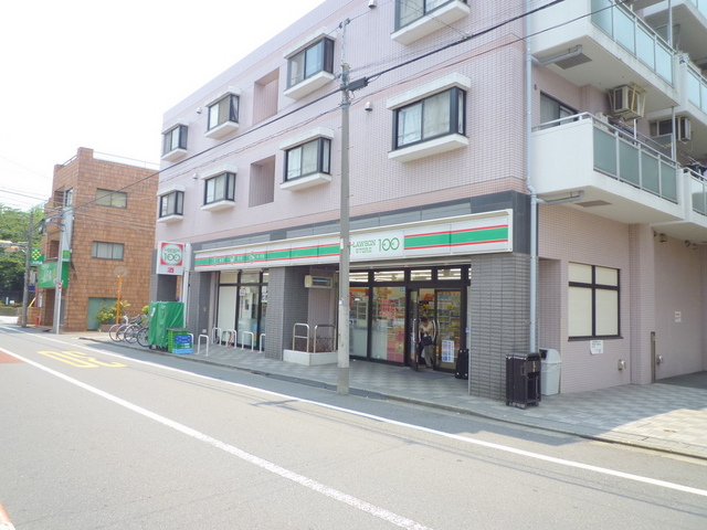 コンビニ　ローソン１００（コンビニ）まで85m