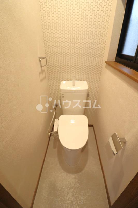 京阪本線 寝屋川市駅 徒歩14分 3階建 築30年のトイレ写真