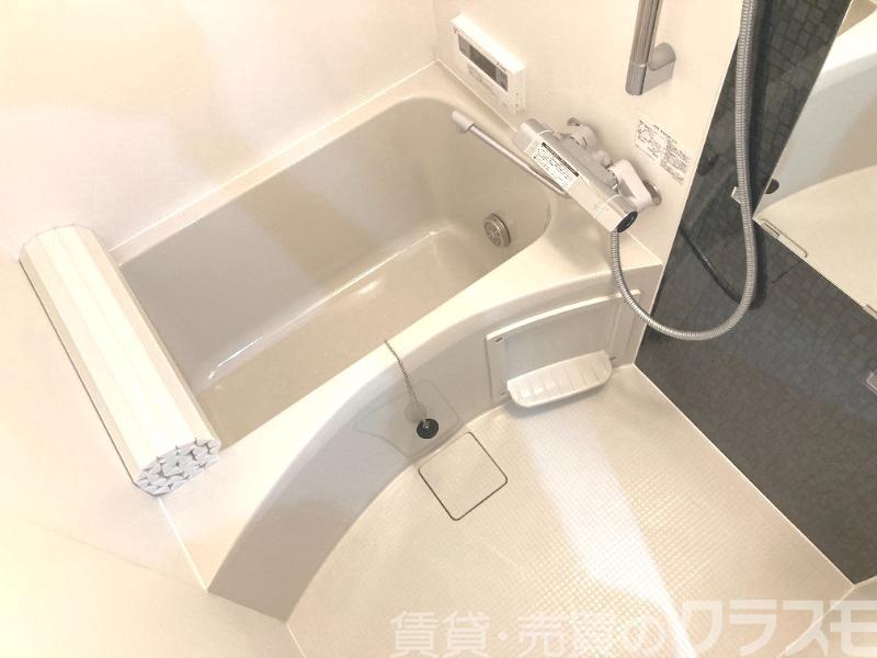 バス・シャワールーム　浴室乾燥機付きバス♪