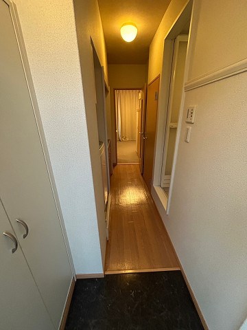 玄関　落ち着いた玄関です