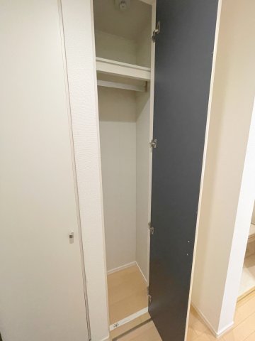 その他部屋・スペース　★玄関ホールにあるクローゼット★