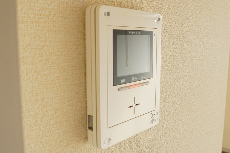 セキュリティ　来訪者が分かるモニター付きインターホン★