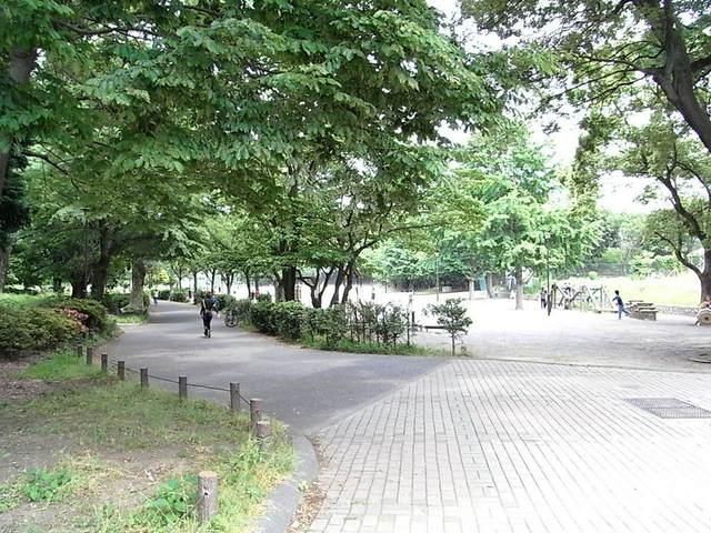 公園　戸山公園（公園）まで350m