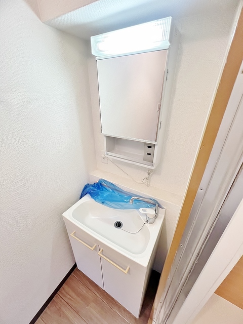 洗面設備　独立洗面化粧台