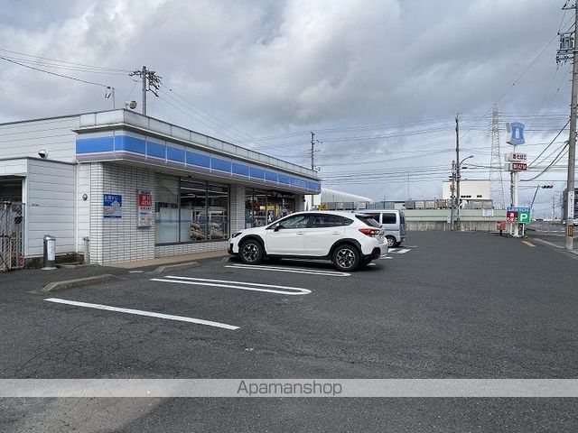 コンビニ　ローソン（コンビニ）まで631m