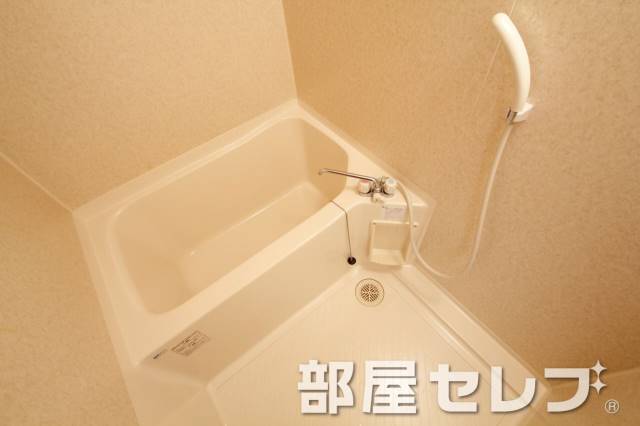 バス・シャワールーム　キレイなバスルームです。