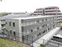 京王堀之内駅より徒歩18分 築10年4ヶ月 3階建の賃貸物件