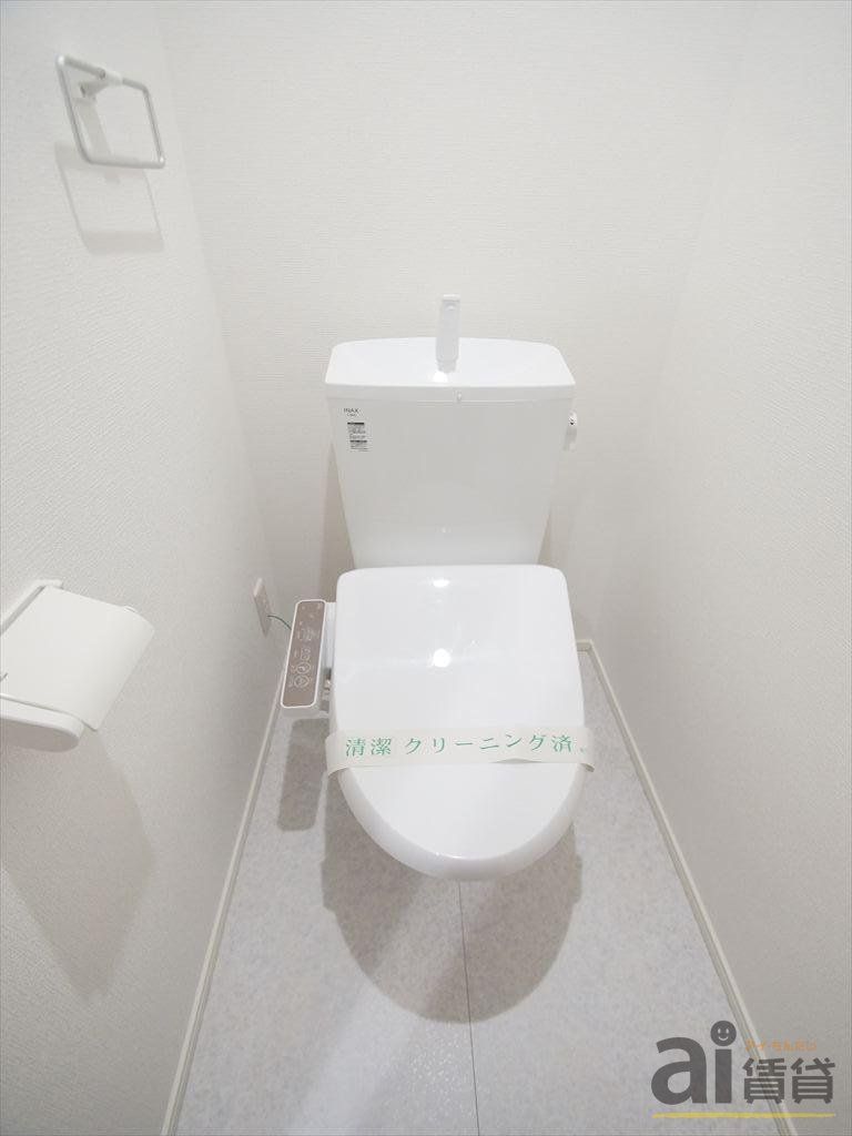 トイレ　※別号室写真です。
