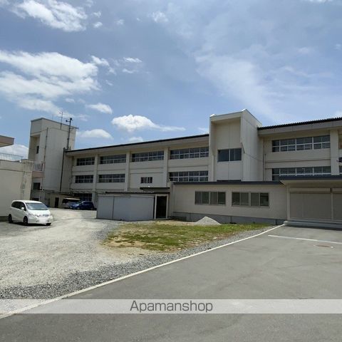 中学校　松川中学校（中学校）まで1018m