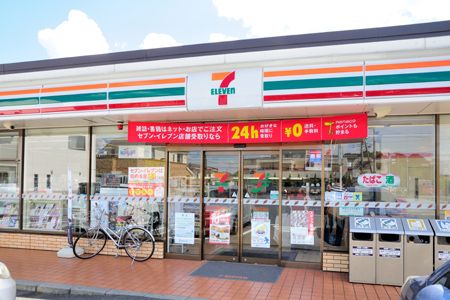 コンビニ　セブンイレブン流山セントラルパーク店（コンビニ）まで748m