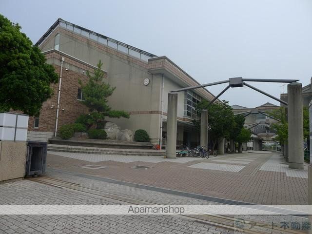 小学校　さくら小学校（小学校）まで1088m