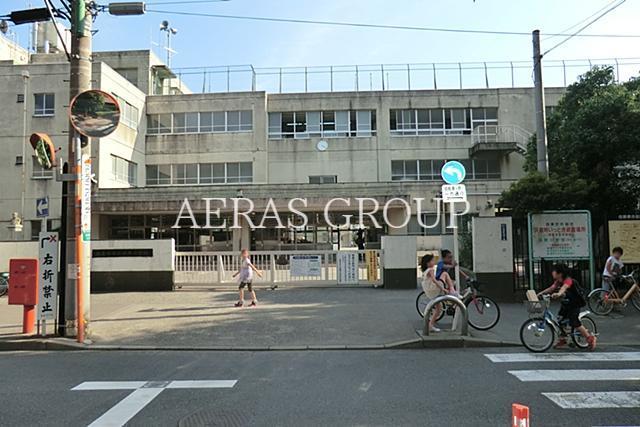 小学校　西東京市立田無小学校（小学校）まで592m