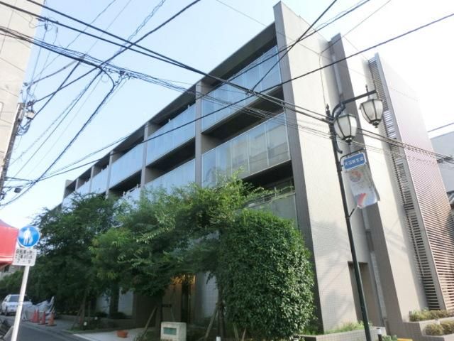 建物外観　安心の鉄骨鉄筋造です