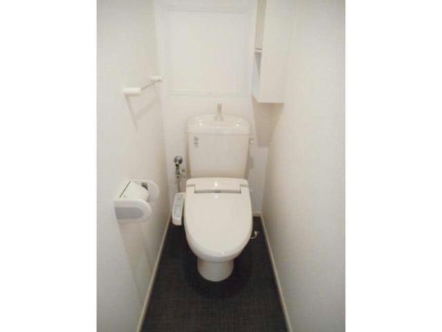 ＪＲ片町線 星田駅 徒歩16分 3階建 築14年のトイレ写真