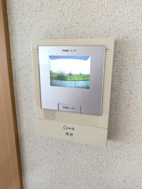 セキュリティ　★★モニター付きインターホンで室内にいながら来客対応が出来ま