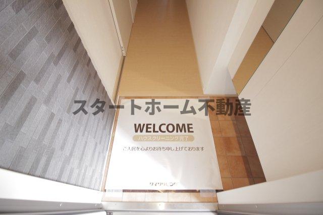 玄関　収納もある玄関です