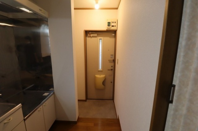 玄関　玄関？