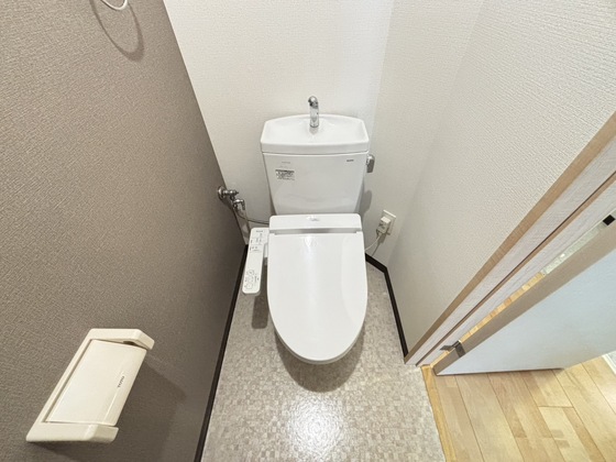 トイレ　シャワー付きトイレ