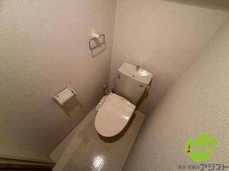 トイレ　トイレです。ウォシュレット付を探している方、おすすめです。