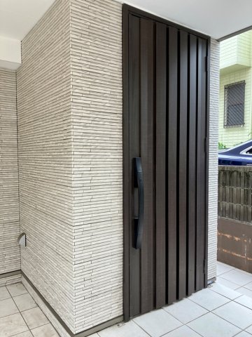 エントランス　建物の内部です