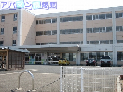 中学校　五泉中学校（中学校）まで400m